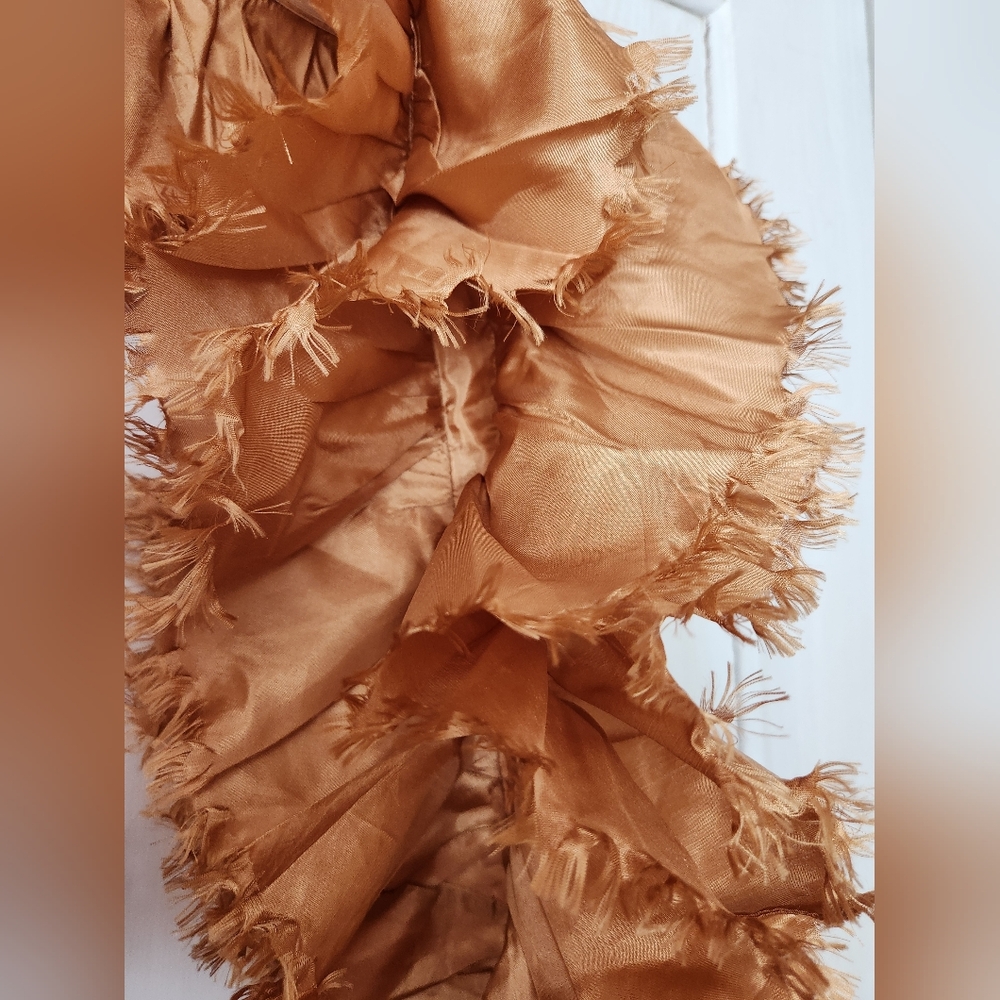 Raw Edge Metallic Ruffle Scarf - Picture 4 of 8